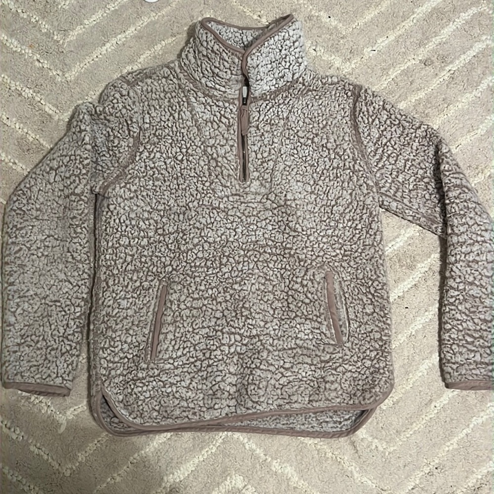 fluffy quarterzip